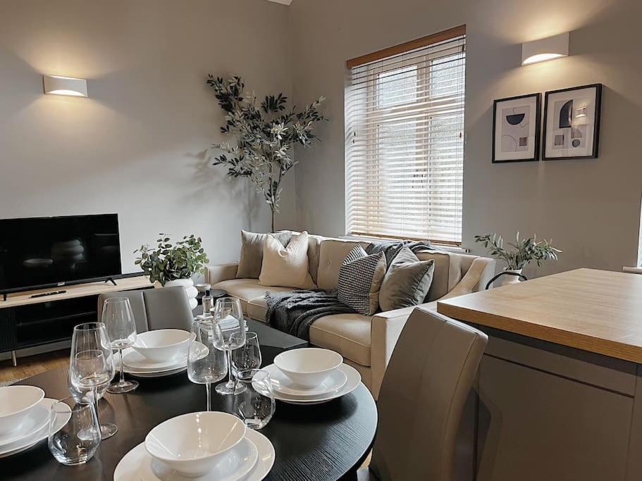 Cosy 2 Bedroom Apartment Тодморден Екстер'єр фото